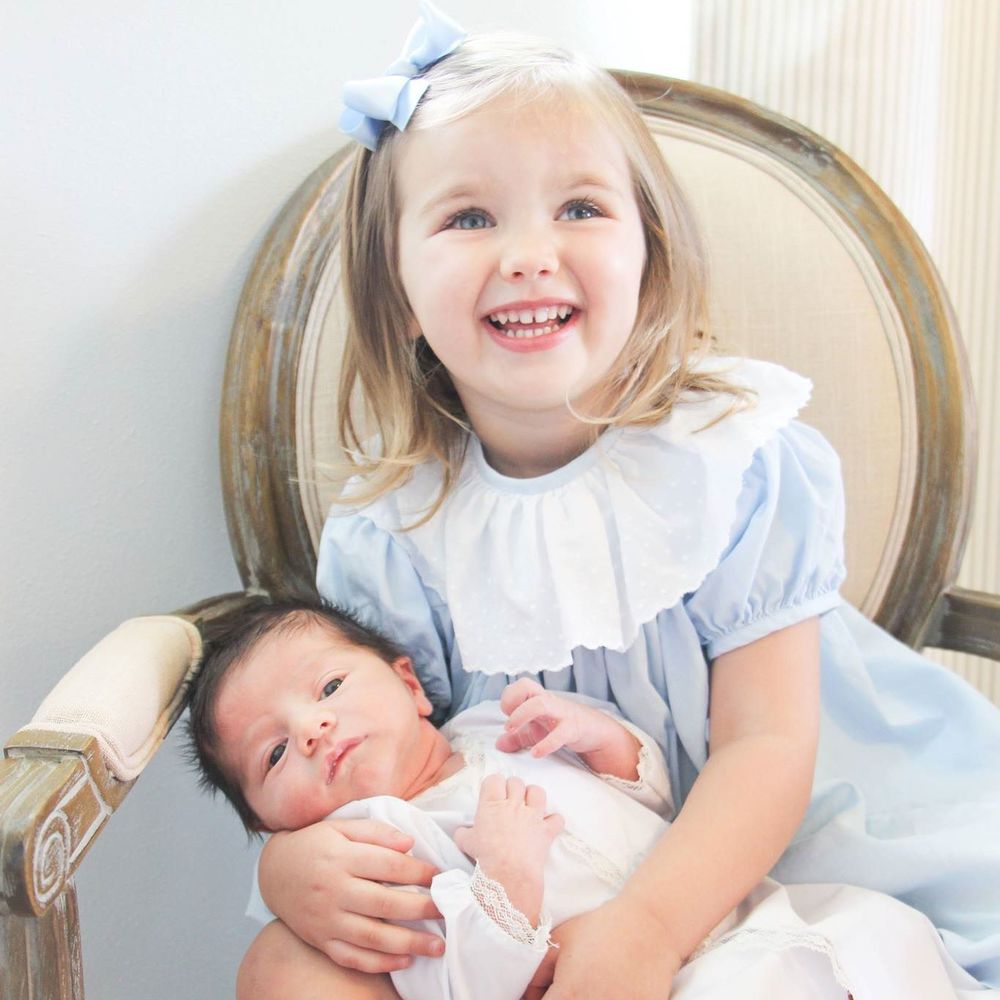 Meet your Posher, Dana